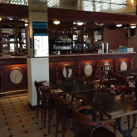 Le Roi Gourmand Hotel 2*