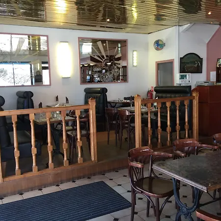 Le Roi Gourmand Hotell